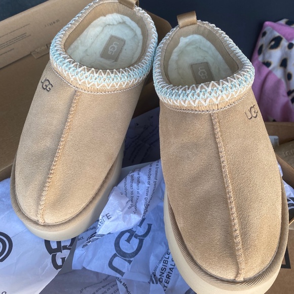 UGG TAZZ Shoes - UGG Women’s slip on slippers